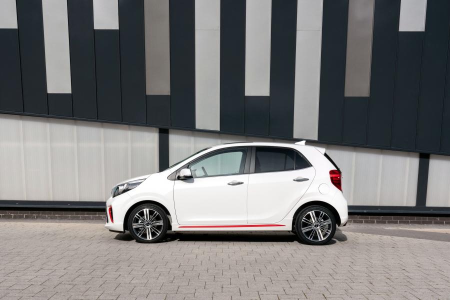  Kia Picanto GT Line S (JA) 2018 года  (UK) (фото 20 из 24)